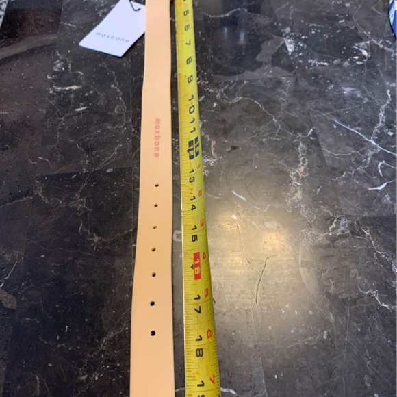 Brand new MAXBONE dog collar! SOLD at SAKS FIFTH AVENUE!! AVAILABLE here! - Picture 6 of 6